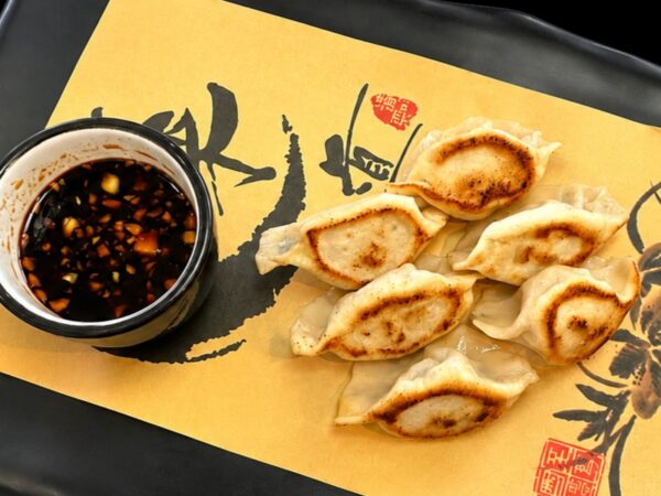 ygWck1ym8n.jpg Цзяоцзы отварные/жареные со свининой 猪肉 水饺/煎饺 (20 шт.)